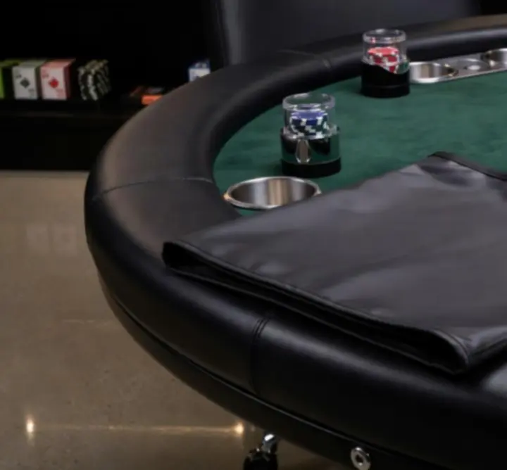 Akcesoria do stołów pokerowych: pokrowce, nakładki i stoliki boczne
